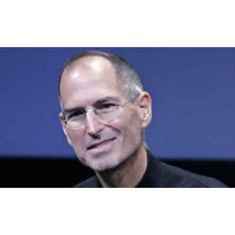 Steve Jobs renunció a la presidente ejecutiva de Apple